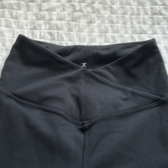 Crossover Flare Leggings With Slits At Bottom Women’s XS - Picture 2 of 6